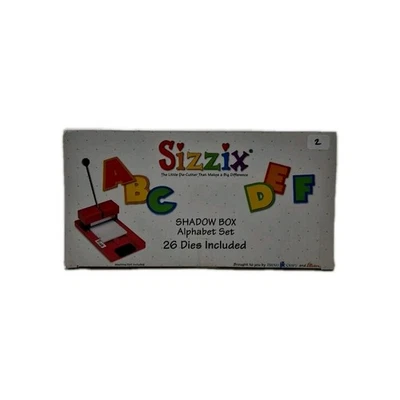NEU Sizzix Shadow Box Alphabet Set Stanzformen Patronen, 26 Matrizen enthalten - Bild 1 von 4