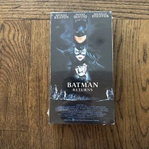 Batman Returns VHS 1992 New Factory Sealed  NEW - Imagen 1 de 5
