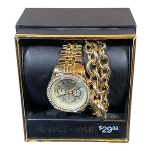 Juego de reloj y pulsera Kendall + Kylie tono dorado - Acento de cristal elegante Posh - Imagen 1 de 6
