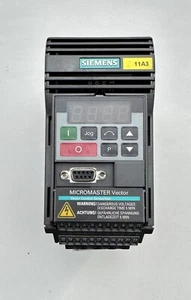 Vector micromaster Siemens 6SE3211-1DA40 - Imagen 1 de 4