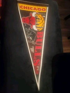 WINCRAFT SPORTS Chicago Bulls NBA Pennant VINTAGE 1990 30" Licensed - Picture 1 of 3
