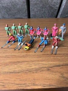 14 Vintage Barclay Metal Lead Figures Winter Ski Skaters Sled Figures VGC - Picture 1 of 18