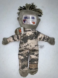 Huggs to Go - "Huggee Miss You" - Muñeca de peluche suave - Porta fotos (12" de alto) - Imagen 1 de 4