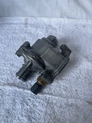 Cubierta de carcasa termostato Honda CBR1000RR CBR 1000RR 2012-2016 12 13 14 15 16 Foto 1 de 4