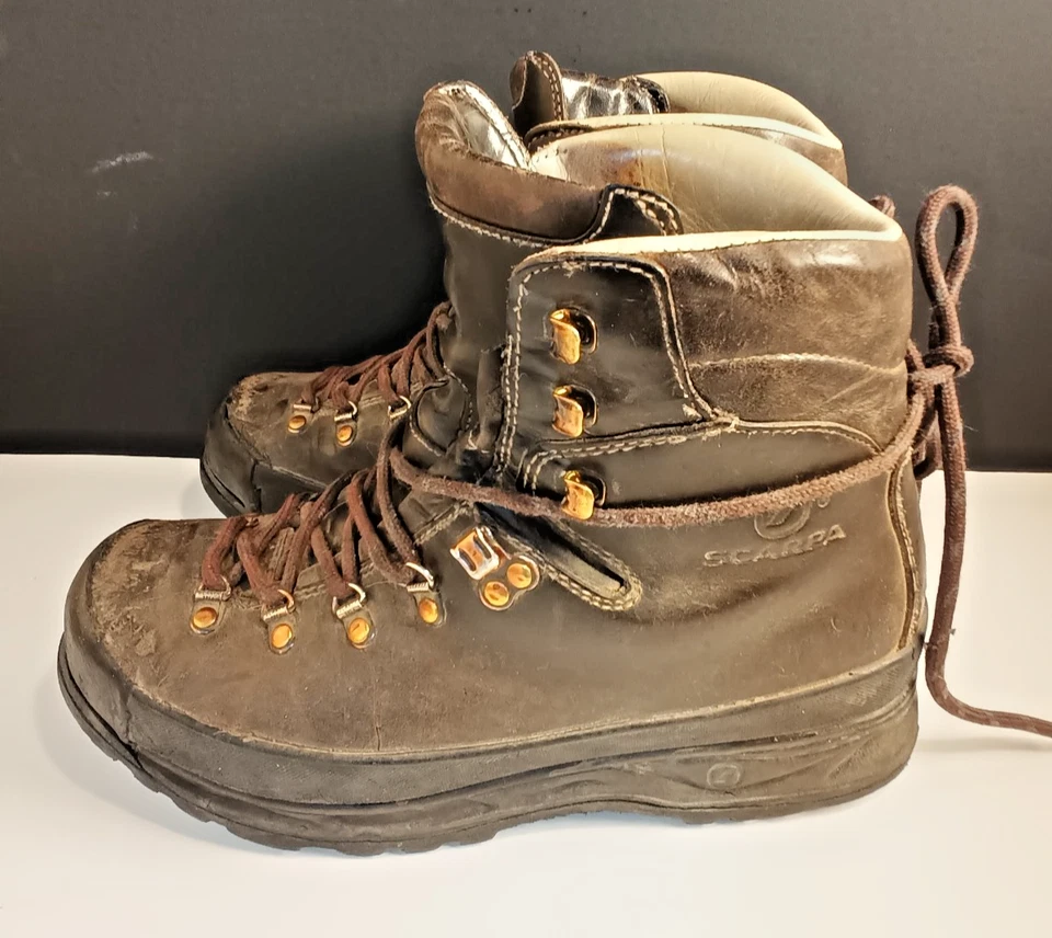Botas de caminhada femininas Scarpa Nepal 8-8.5? Renda de couro marrom para montanhismo biqueira dura - Imagem 1 de 4