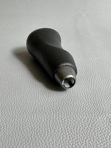 05-06 SAAB 9-2X A/T AUTOMATIC TRANSMISSION SHIFT KNOB Q9337 - Picture 1 of 5