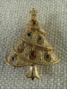 Vintage Beautiful Gold Christmas Tree Pin Brooch Signed JJ - Picture 1 of 7