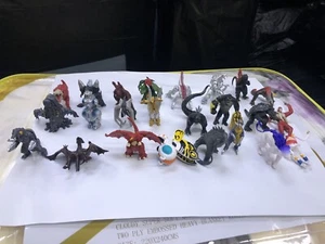 Godzilla Figuren Konvolut Set 24 Stück klein - Bild 1 von 10