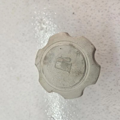 Kawasaki Jet Ski 1100 STX JT1100 1998 tapa de combustible de gasolina 51049-3714 59231-3716 Foto 1 de 2