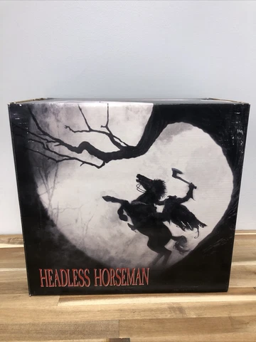 Sleepy Hollow Headless Horseman Desk Statue Resin Rare - Collectors Dream! P5 Cover