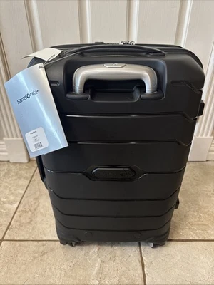 Samsonite Freeform 20.5" x 14.5" x 10.0" Carry-On - Black BRAND NEW WITH TAGS - Image 1 of 4