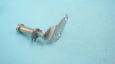 MERCEDES--BENZ  R107  280SL  380SL 560SL , FRONT SEAT CENTER AREM REST BRACKET - Image 1 of 4