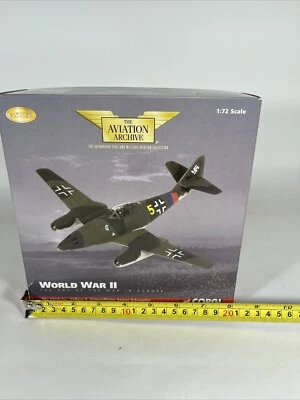 Corgi ME 262A-1A 3./JG 7 NOWOTNY "YELLOW 5" ANTON SCHOPPLER, 1945  AA35702 1/72 - Image 1 of 4