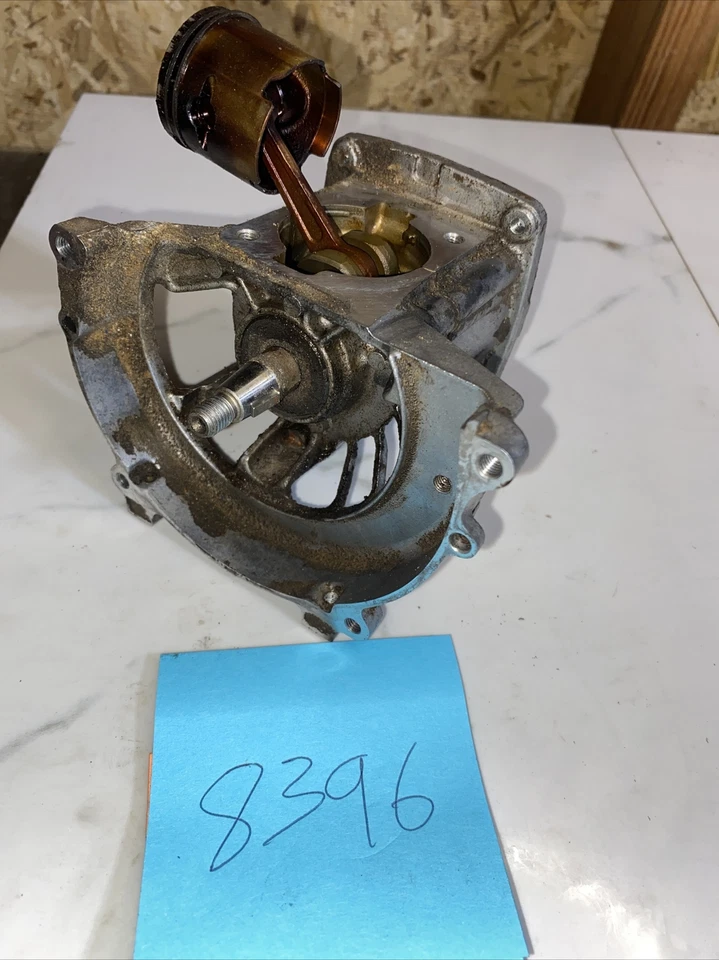 Toro 51940 Crankshaft Bad Piston Genuine Oem 983784006 - Image 1 of 4