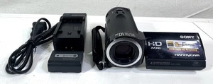 Videocámara Sony HDR-CX100 negra Handycam HD, con batería y cargador - Funciona - Imagen 1 de 13