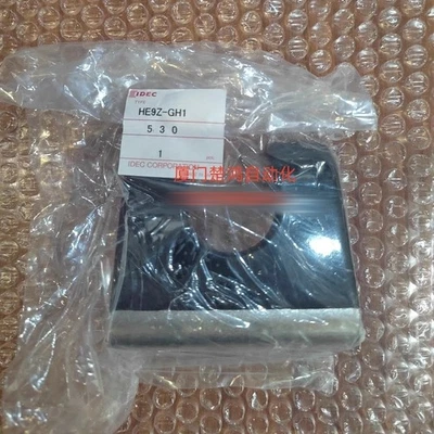 1Pcs New IDEC switch bracket HE9Z-GH1 - Image 1 of 2