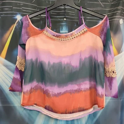 Blusa Tie-Dye Multicolor "Hombro Frío" Jessica Simpson Talla Pequeña Nueva con Etiquetas Foto 1 de 4