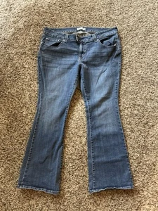 Levis 542 Flare Jeans Plus Size 22 VGUC - Picture 1 of 15