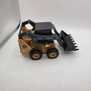 ERTL 1:16 Scale JOHN DEERE 318E SKID STEER LOADER Diecast Model Used - Picture 1 of 10