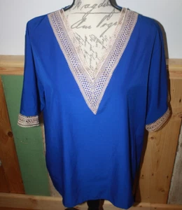 Blusa para mujer azul sedosa SS encaje ribete top cuello en V pulóver talla más 2X elegante usada en excelente estado - Imagen 1 de 7