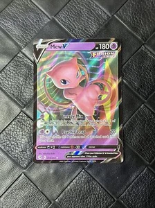 Mew V 113/264 - Fusion Strike - Pokémon JCC - Ultra Raro - Imagen 1 de 7