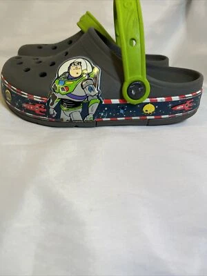 Sandalias Crocs Space Ranger Niños J 1 Zueco Clásico Sin Cordones Multi Goma Gris/Verde Foto 1 de 4