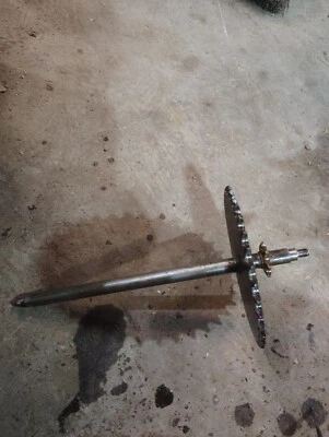 Eje de piñón Poulan 532437303 Foto 1 de 2