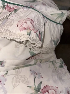 Springmaid “Mostly Cotton “ King Size Cotton -Rose Lace Flat Fitted Sheet Set - Picture 1 of 6