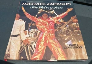 Michael Jackson The Victory Tour Hardcover Book By David Levenson 1984 King Pop - Picture 1 of 2