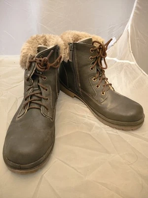 Size 42 Boots Grey/Brown Laces & Side Zip  Faux Fur Lined - Image 1 of 4