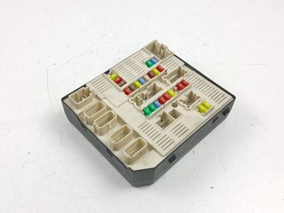 284B68372R SCATOLA RELÈ/FUSIBILI / 70916 PER RENAULT MEGANE III GRANDTOUR KZ0/1 - Immagine 1 di 4