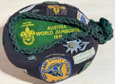 1950s Scout Beret inc 1951 Austria Jamboree Pennant + Name Strips + Badges +++ - Image 1 of 4