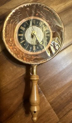 Vintage New Mexican Copper pan Skillet Kitchen Wall Clock Michoacán - Image 1 of 2