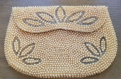 Vintage EVENING HAND BAG CLUTCH OFF-WHITE/BEIGE SEED PEARL W/SILVER LEAF ACCENT - Image 1 of 4