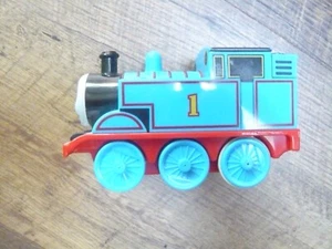 Thomas The Train Battery Operated  Sound Locomotive Hit Toy 5" TOMY 2005 - Picture 1 of 6