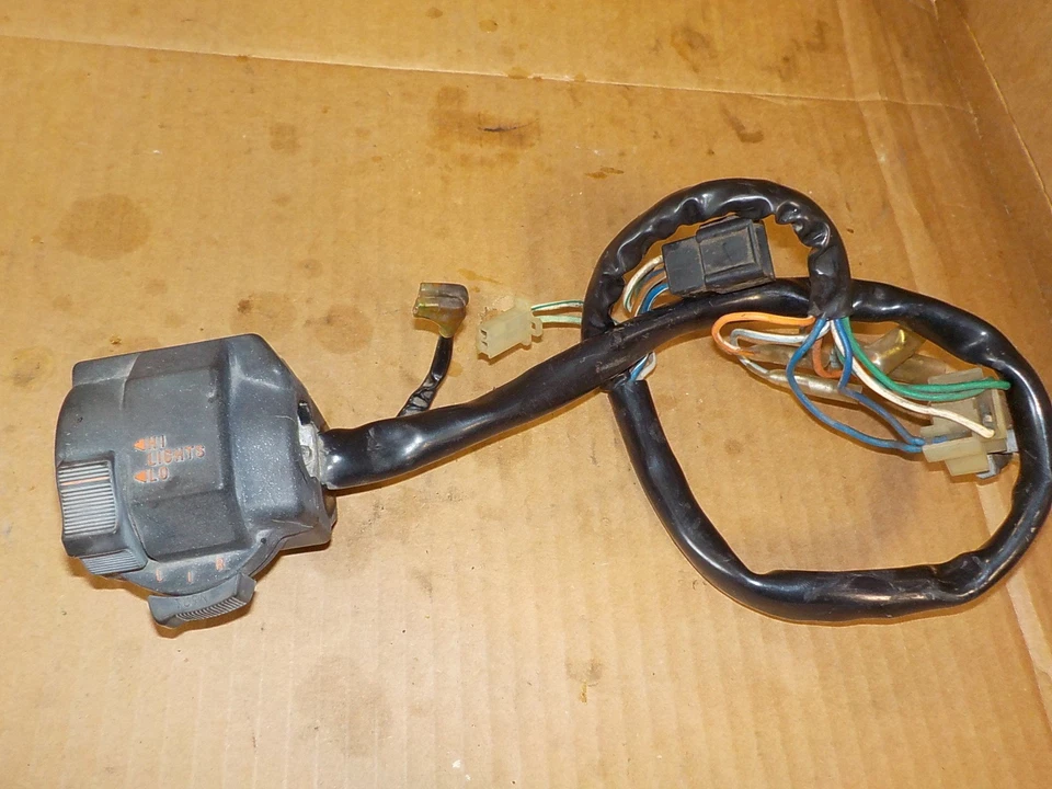Honda CB750F SuperSport 1980 OEM conjunto de control manual/intermitente e interruptor de luz Foto 1 de 1