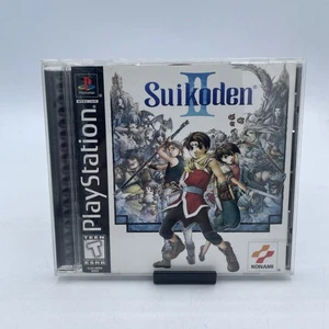 Suikoden II (Sony PlayStation 1, 1999) mit Handbuch kostenloser Versand getestet - Bild 1 von 5