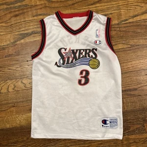 Camiseta deportiva vintage juvenil campeón Allen Iverson 76ers mediana 10-12 blanca años 90 Y2K - Imagen 1 de 12