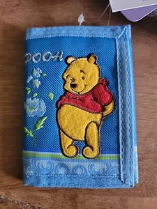 NUEVO CON ETIQUETAS Winnie The Pooh Disney Cartera Niños Azul Con Cremallera Bolsa para Monedas (101) - Imagen 1 de 8
