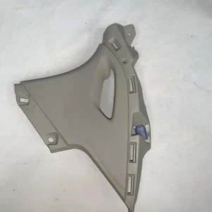 Cream Right Rear Seatbelt Interior Surround Trim Cover Commodore VE - Picture 1 of 2