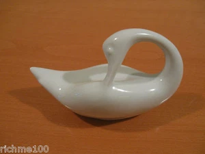 Vintage Naaman Israel White Porcelain Swan Bird Figurine Doll Modern Sculpture - Picture 1 of 6