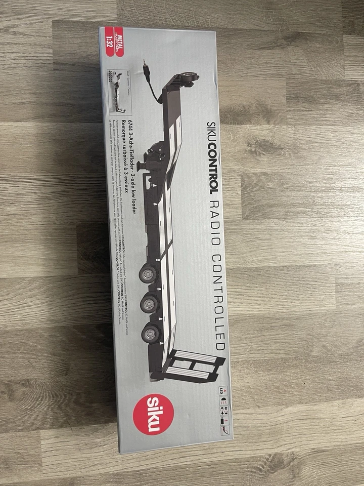 🔥Neu - Siku Control 6744 -  3 Achs Tieflader  1:32 RC - Neuware - Bild 1 von 3