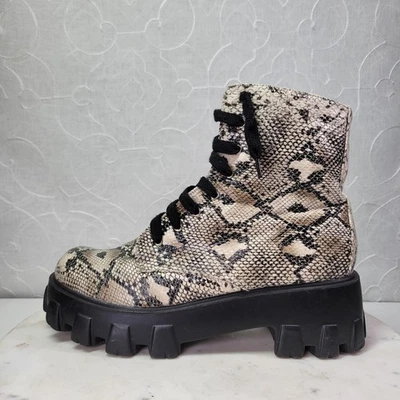 Lemonade Leather Snakeskin Combat Boots Womens 8 Cream Black Chunky Platform - Image 1 of 4
