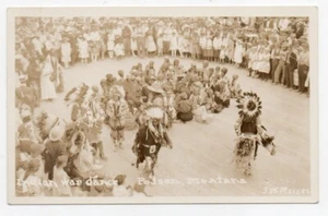 Postal de 1930 RPPC de danza de guerra india en Polson Montana - Imagen 1 de 2