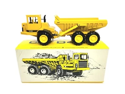 Caterpillar Cat D400 Articulated Dump Truck - Conrad 1:50 Scale Model #2862 - Image 1 of 4