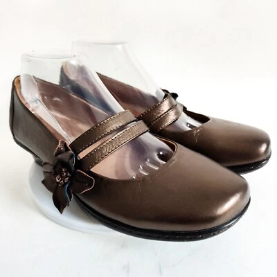 Softspots Womens 9 Wide Bronze Leather Upper Mary Jane Low Pumps Comfort Heels - Image 1 of 4