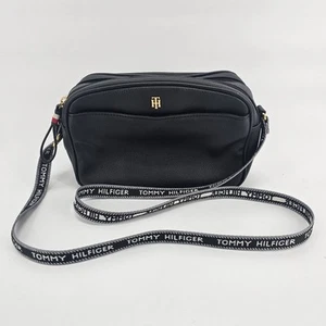 Womens Tommy Hilfiger Black Faux Leather Purse Crossbody 9.5 X 3.5 X 6.25 In - Picture 1 of 18