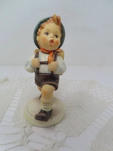 Figura Goebel MJ Hummel School Boy Figura 82 2/0 TMK 6 - Imagen 1 de 4