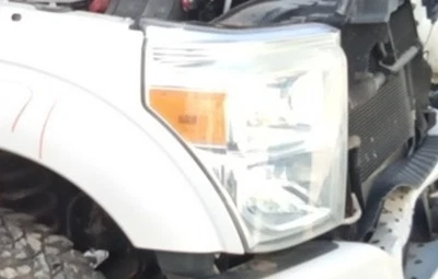 Lámpara faro pasajero derecho Ford F250 Super Duty 11-16 OEM LKQ Foto 1 de 4
