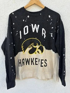 Women's Gameday Couture Iowa Hawkeyes Faded Dip-Dye Pullover Medium NWT MSRP $60 - Picture 1 of 5